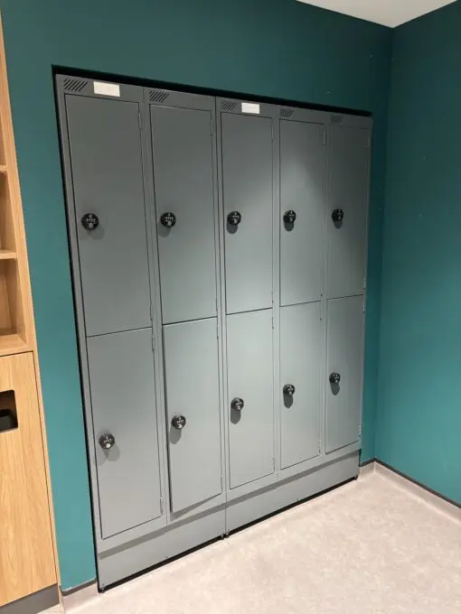 Heated lockers - Image 2