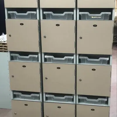 Lockers with Post Trays