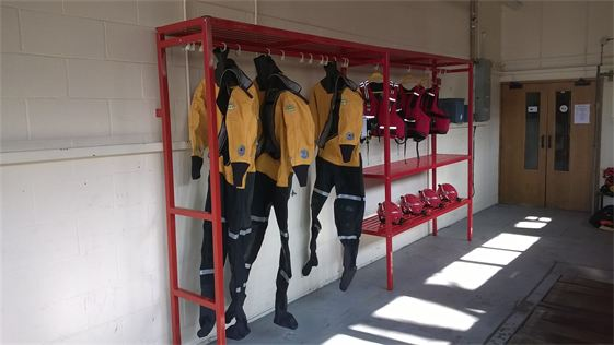 Quick Drying Flat Coat Hangers for Turnout Gear Lockers