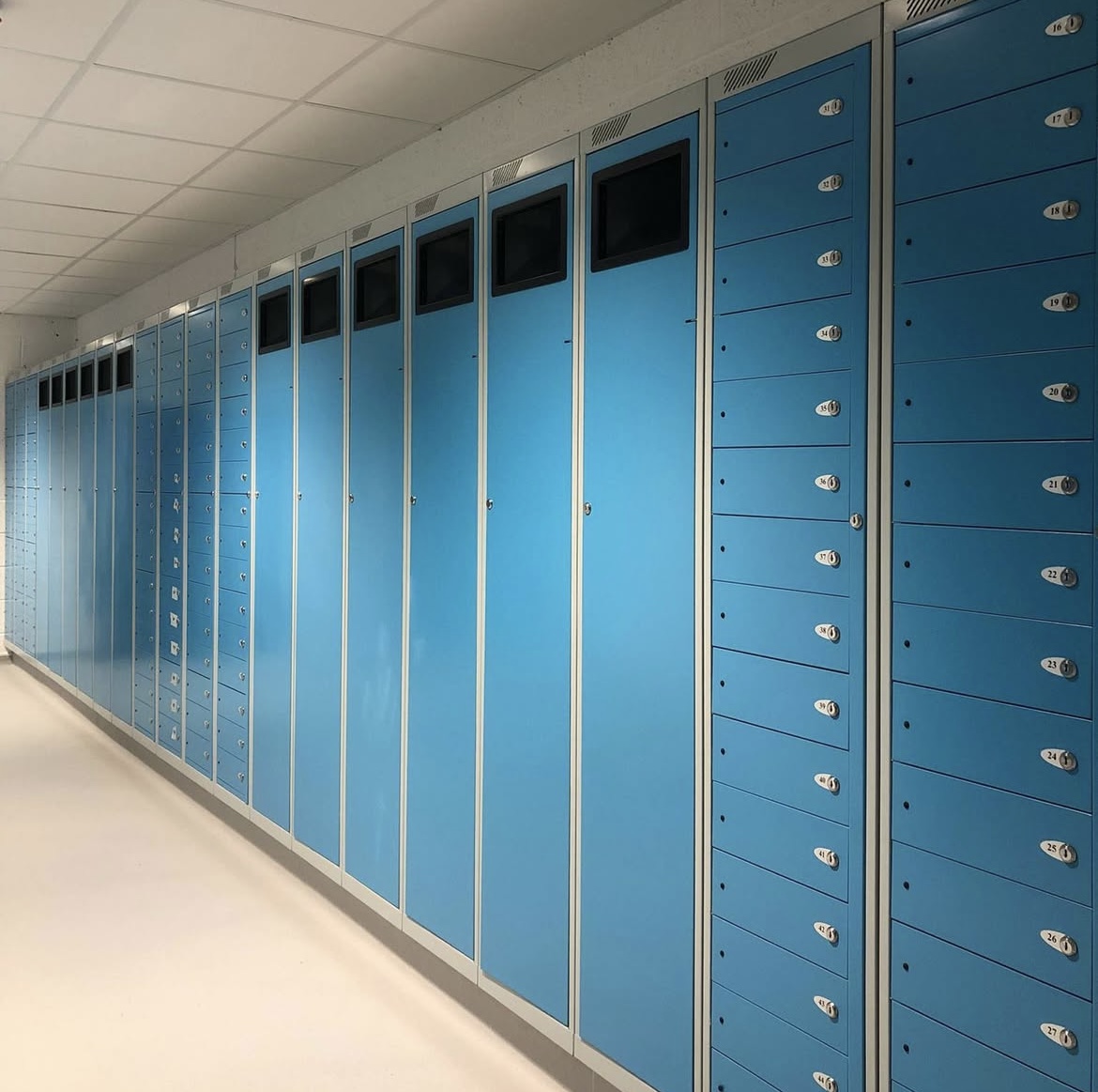 Garment Dispenser Laundry lockers