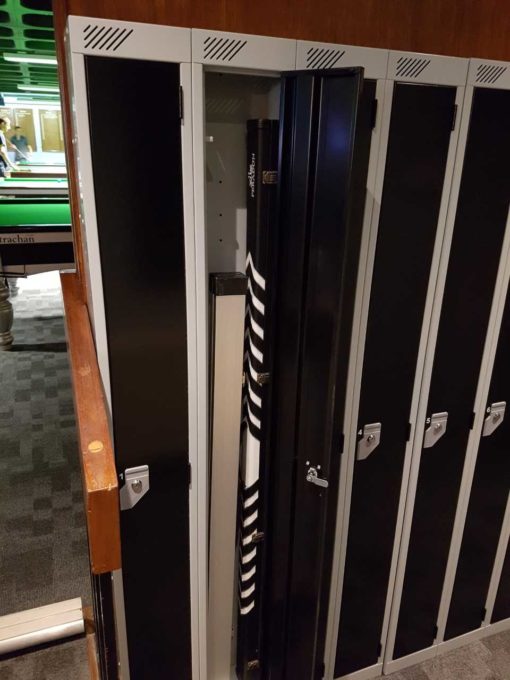 Snooker cue lockers