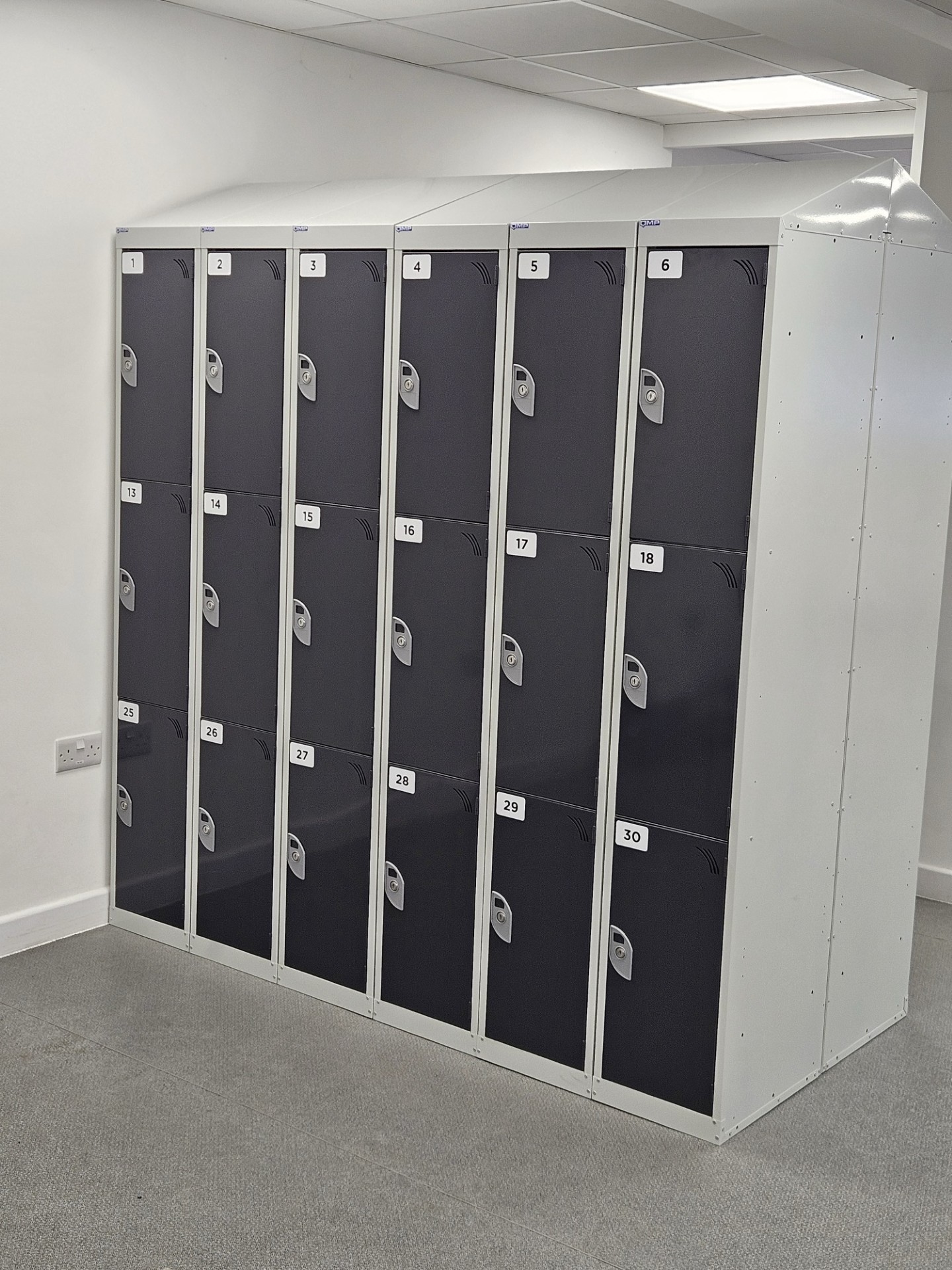 Budget Fast delivery Staff lockers