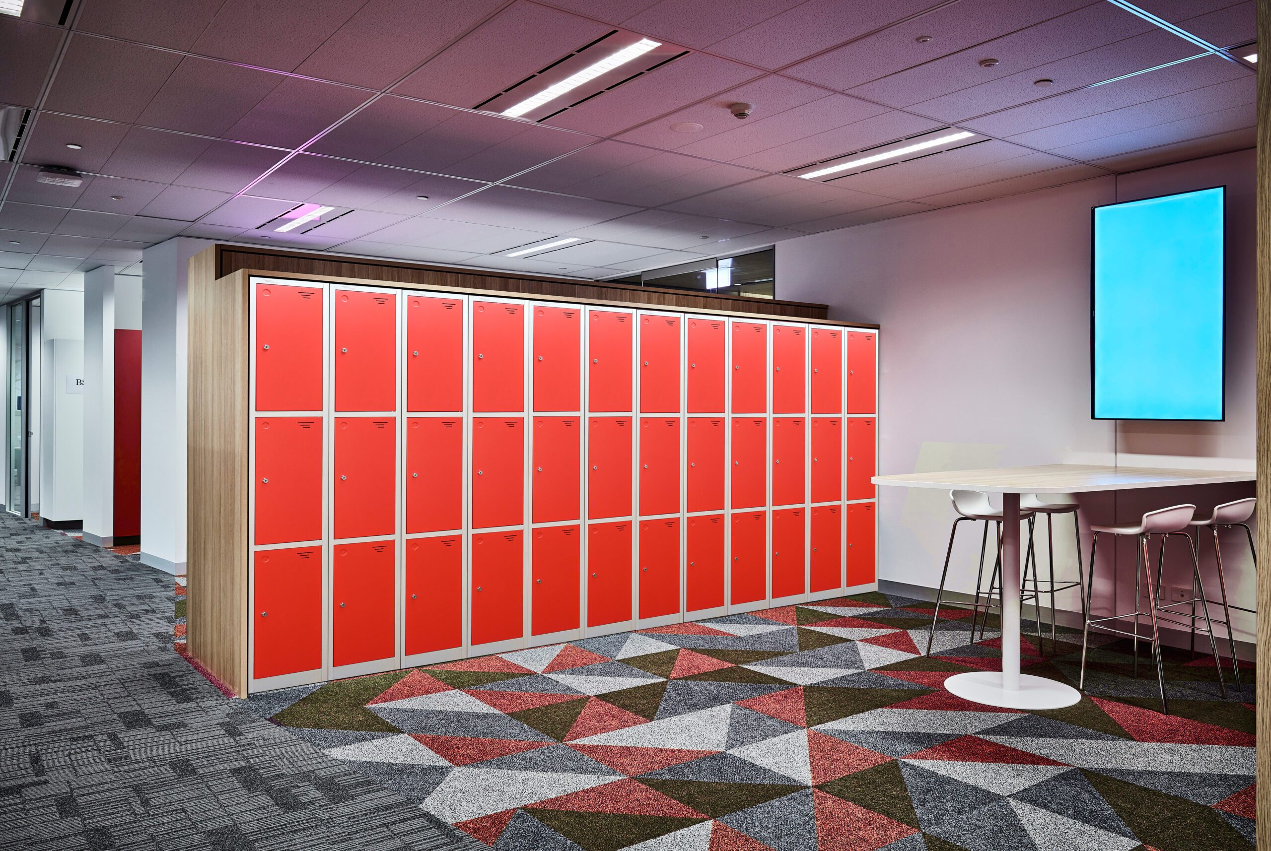 Fast delivery lockers